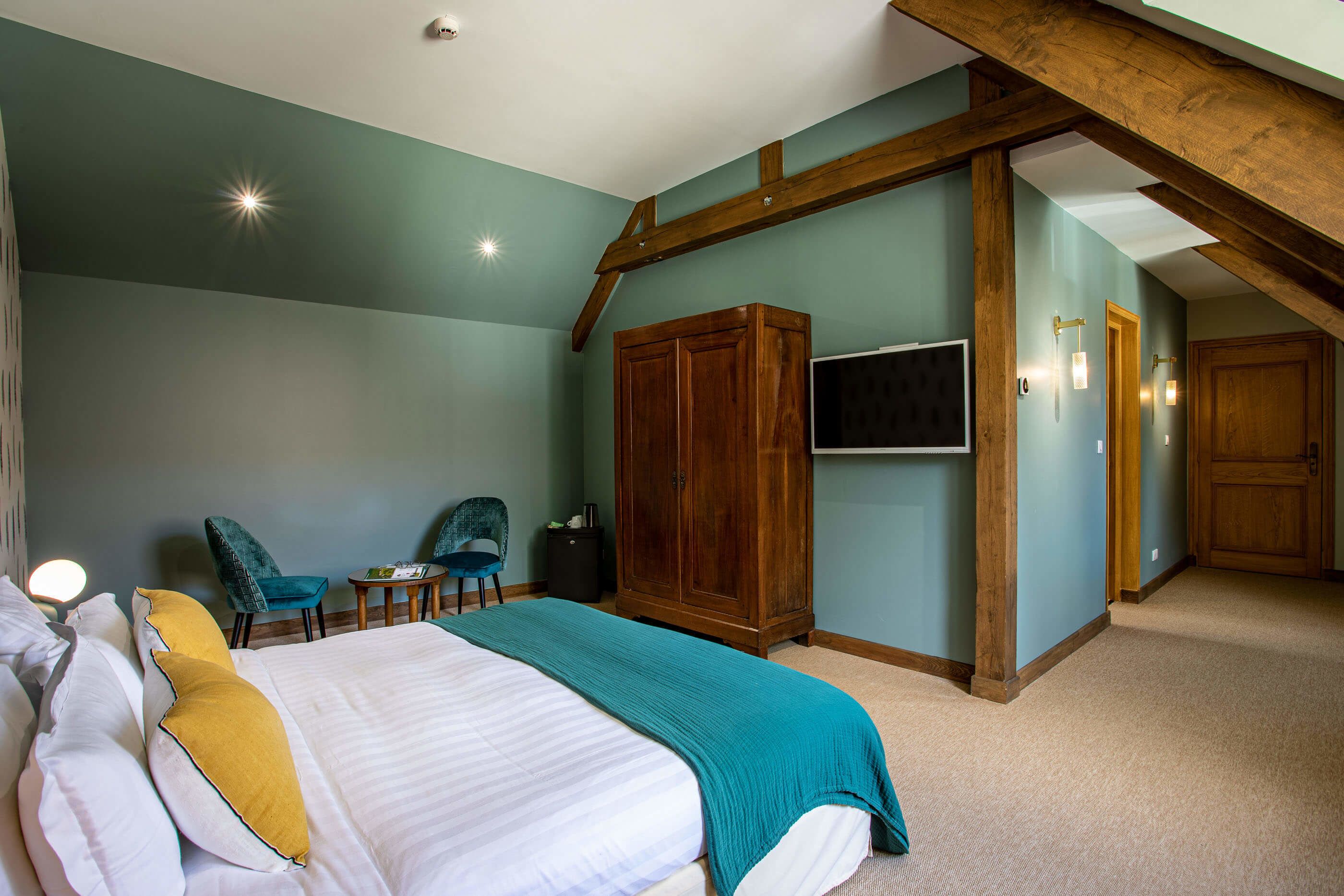 Superior Double Room | Desk, rollaway beds, free WiFi, bed sheets