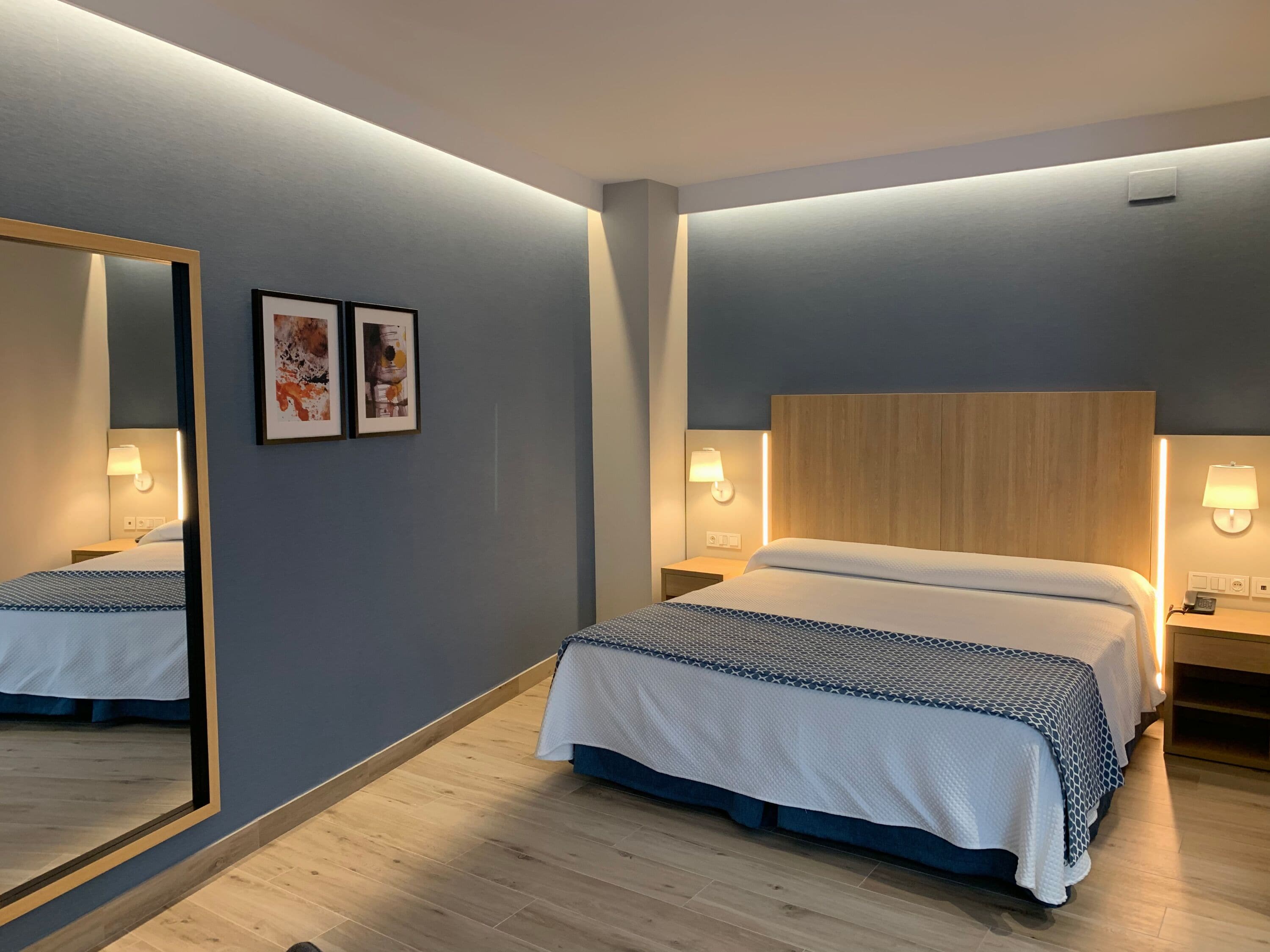 superior room | minibar, in-room safe, desk, soundproofing