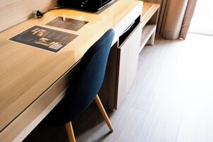 Superior-Zimmer | Minibar, Zimmersafe, Schreibtisch, schallisolierte Zimmer