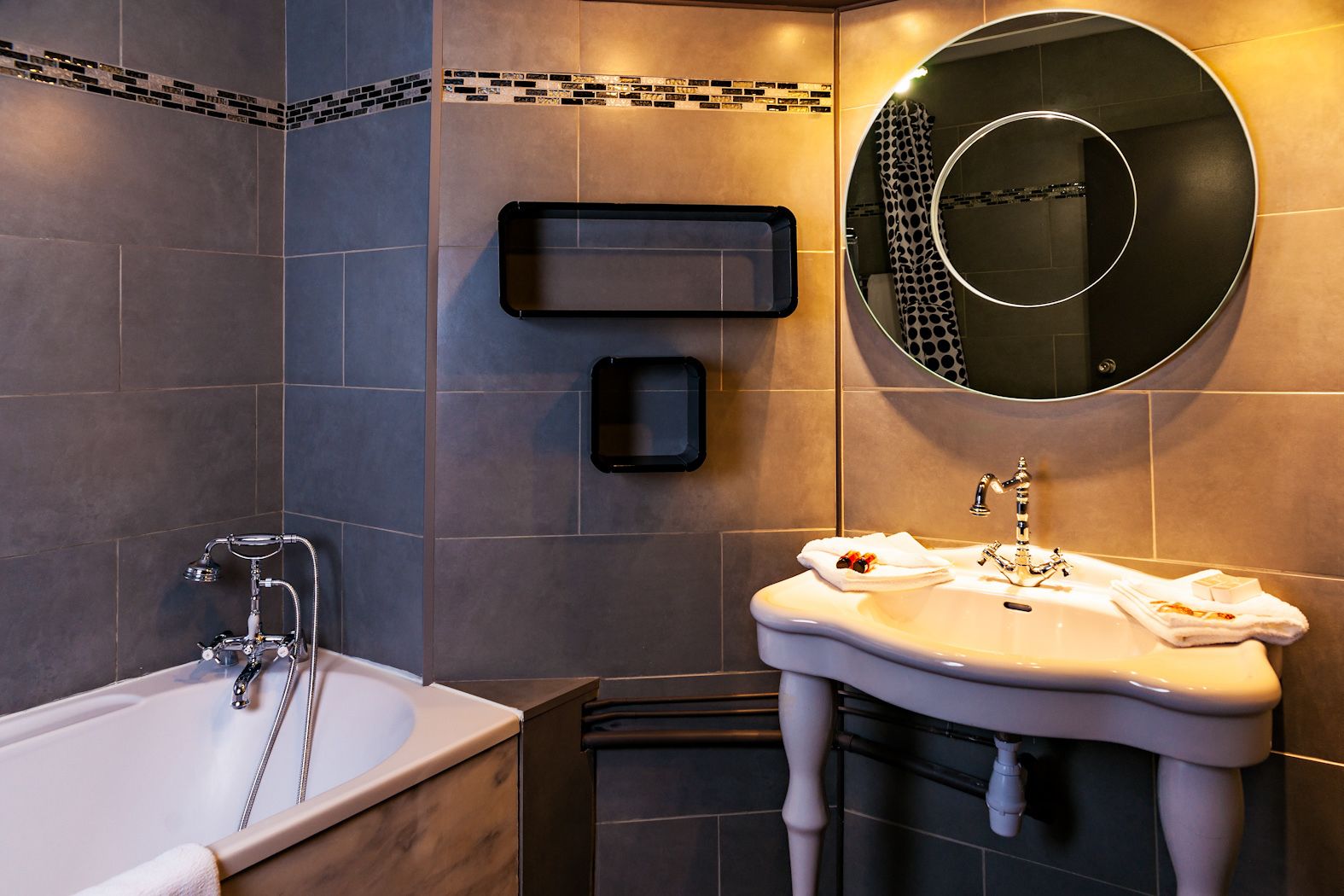 junior suite | bathroom | hair dryer, towels, soap