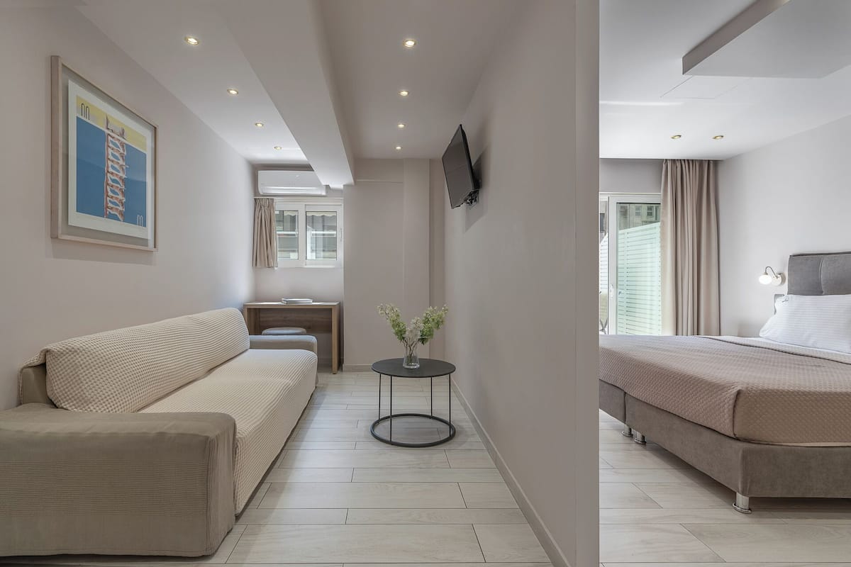 family suite, balcony | 1 bedroom, premium bedding, in-room safe, desk