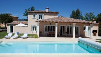Villa (for 10/12 pers.) | Exterior