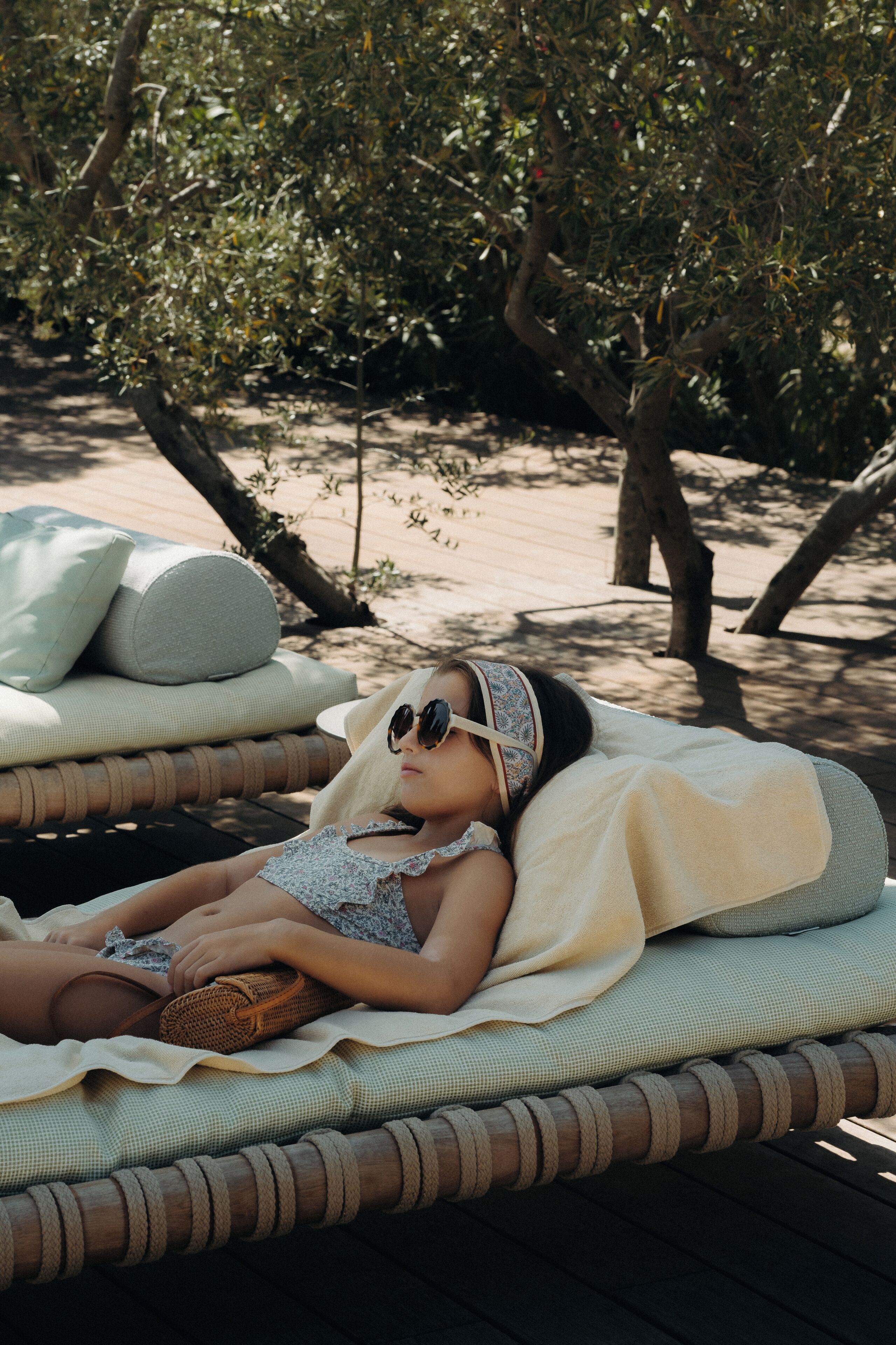 Seasonal outdoor pool, pool umbrellas, sun loungers