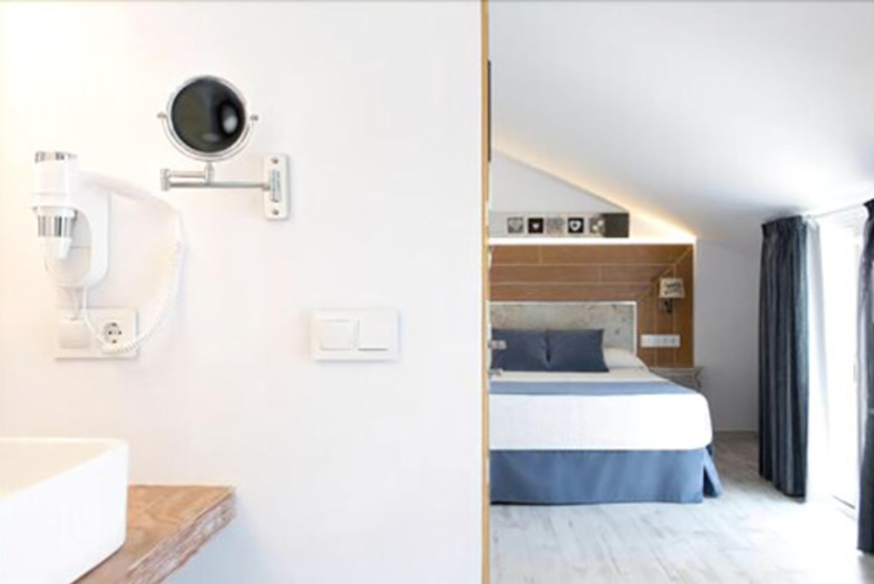 Superior Double Room, Terrace, Mountain View | Living area | 32-inch plasma TV with digital channels, TV