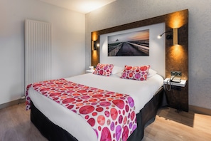 Comfort Quadruple Room | In-room safe, desk, soundproofing, cribs/infant beds