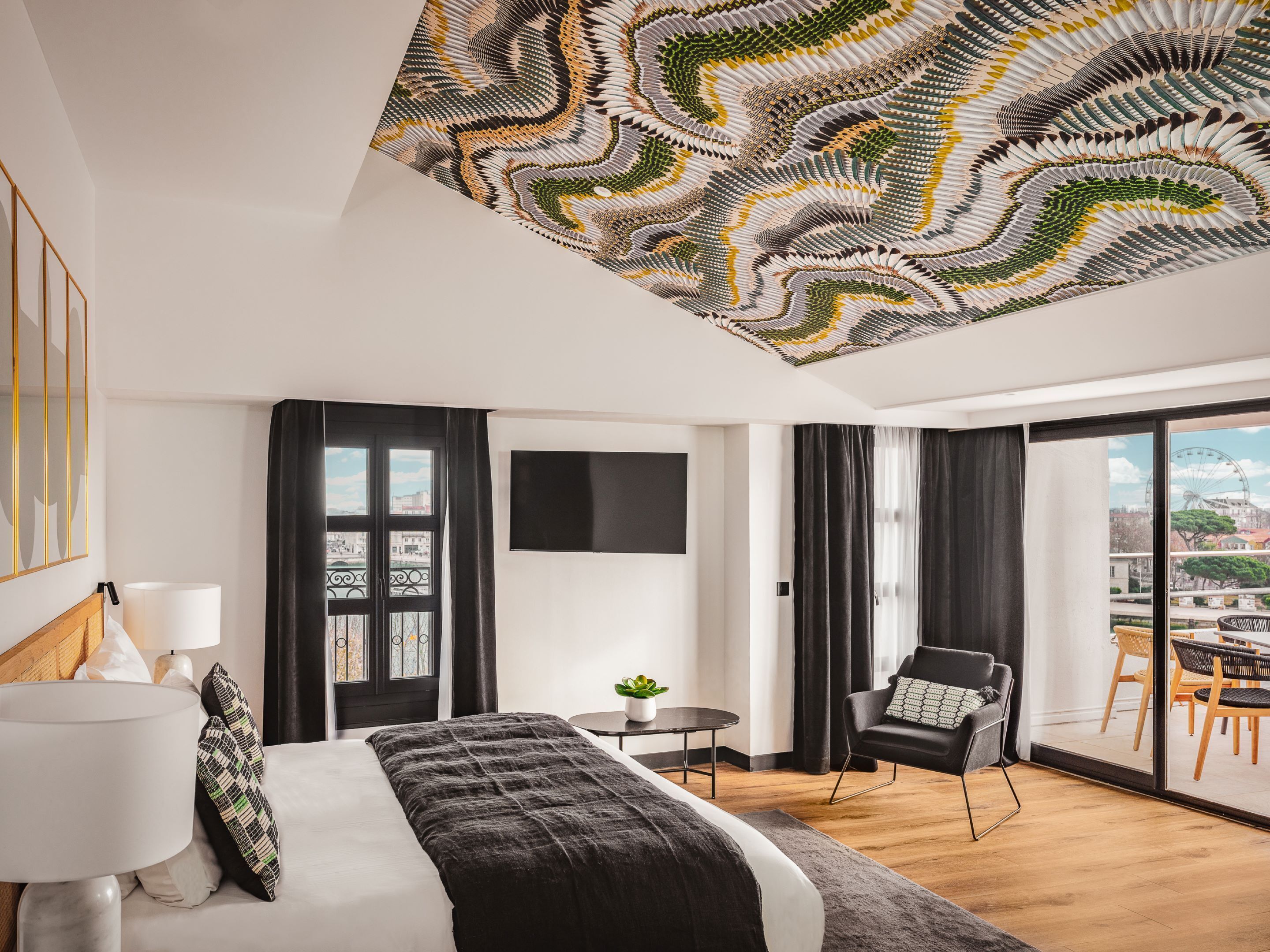 junior suite, terrace, port view | premium bedding, in-room safe, desk, soundproofing