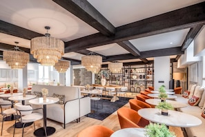 Daily buffet breakfast (EUR 20 per person)