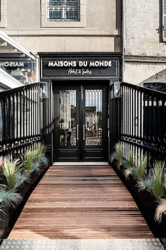 Maisons du Monde Hôtel & Suites - La Rochelle Vieux Port