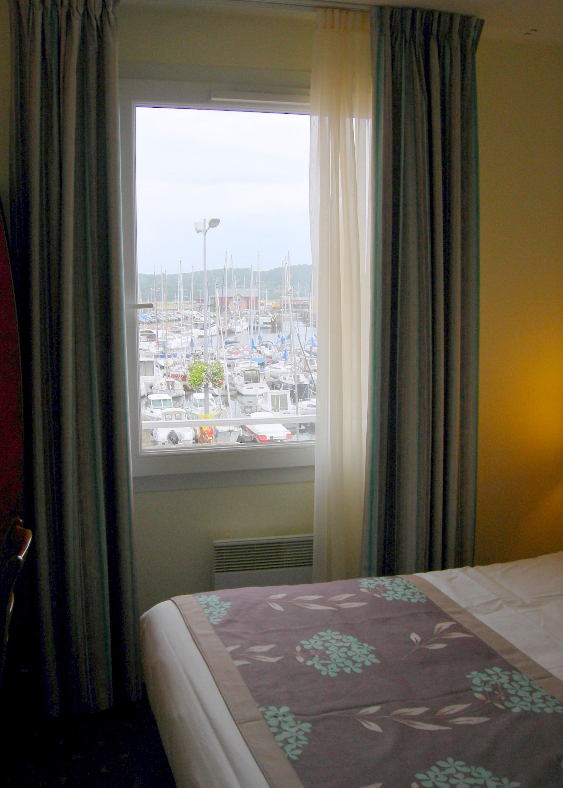 premium bedding, desk, blackout curtains, soundproofing