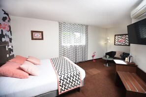 Bureau, espace de travail pour ordinateur portable