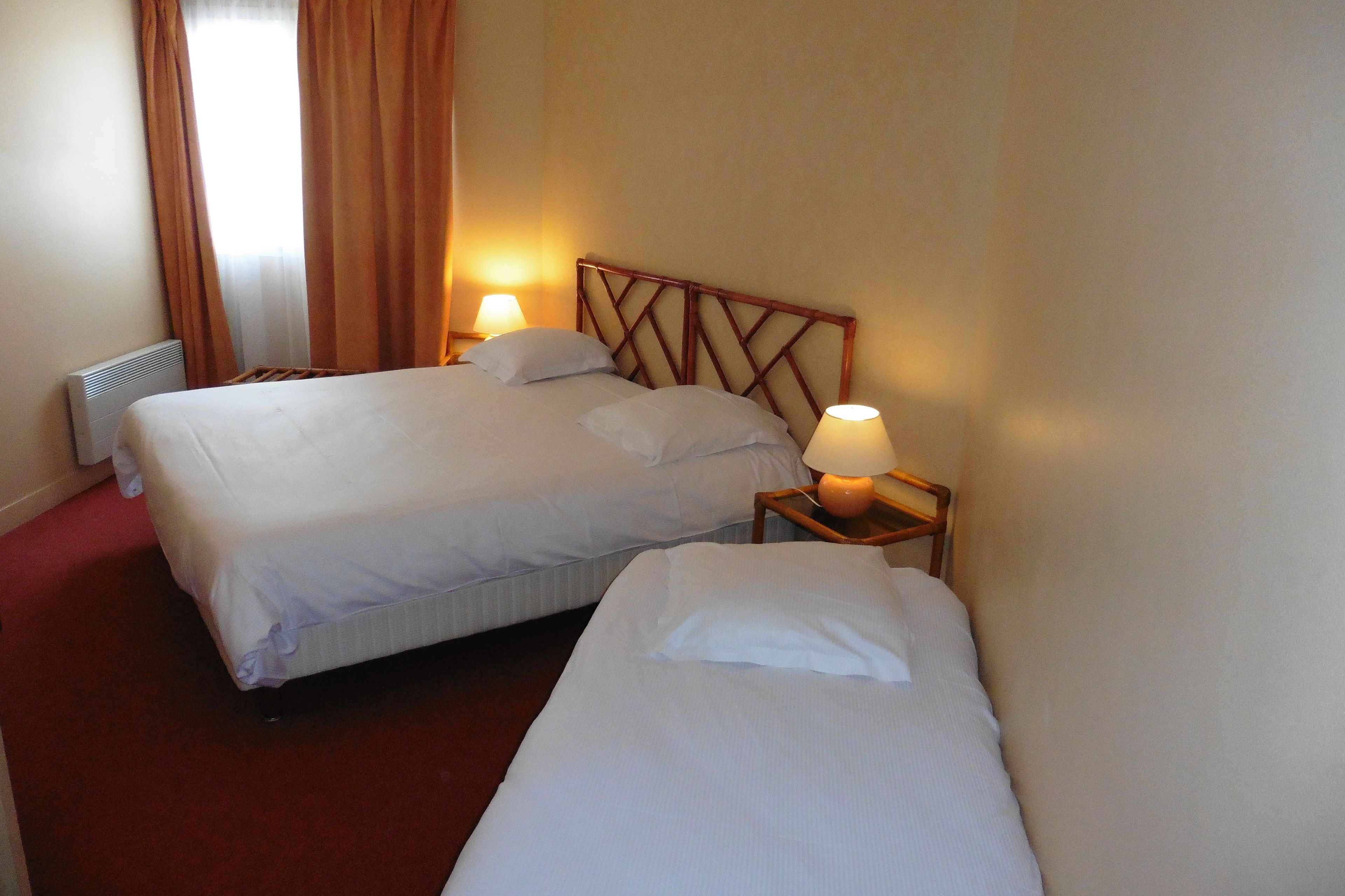 family triple room | premium bedding, desk, iron/ironing board, free wifi