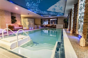 Behandlungsräume für Paare, Sauna, Whirlpool, Dampfbad