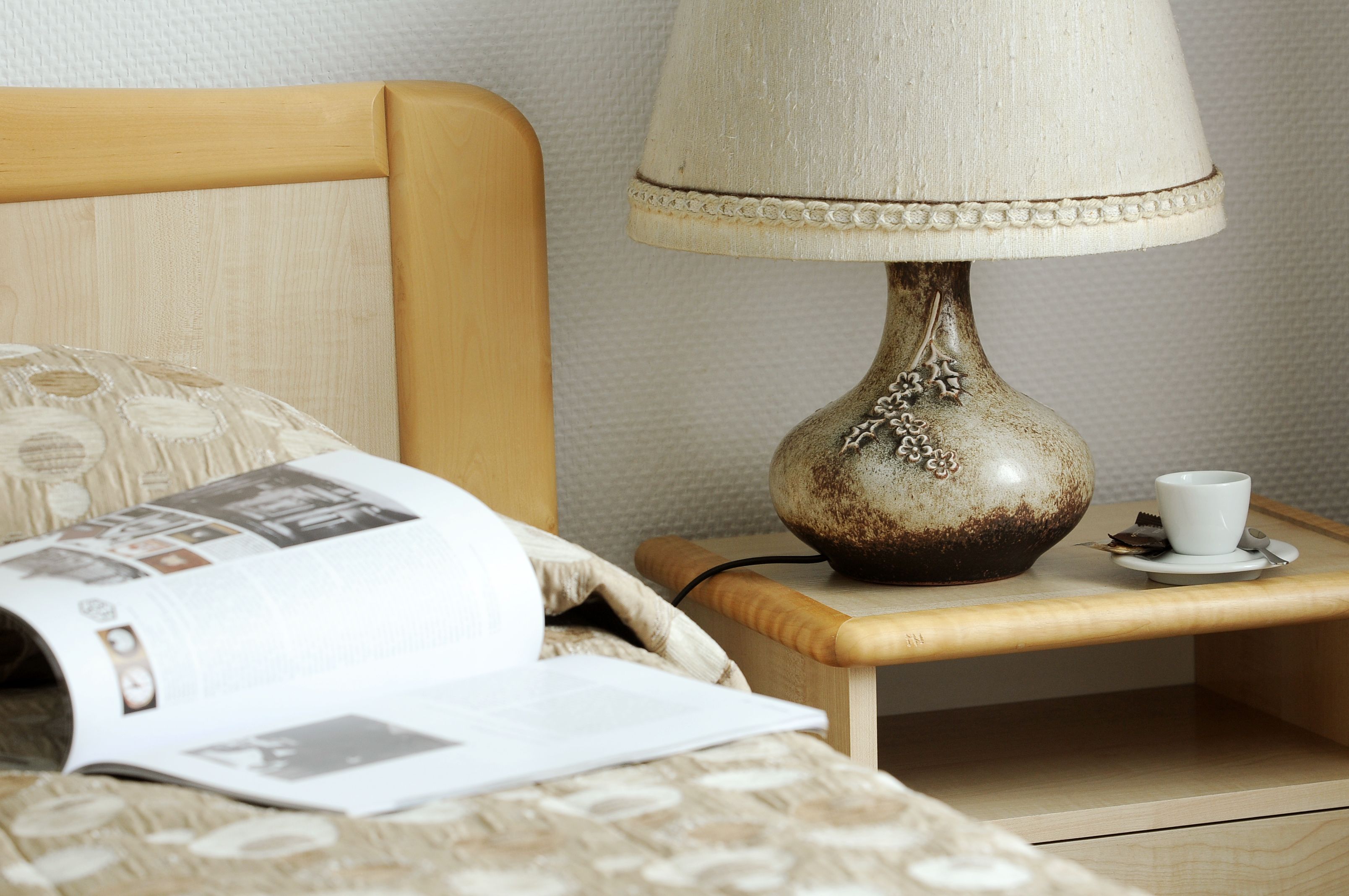 desk, soundproofing, iron/ironing board, free wifi