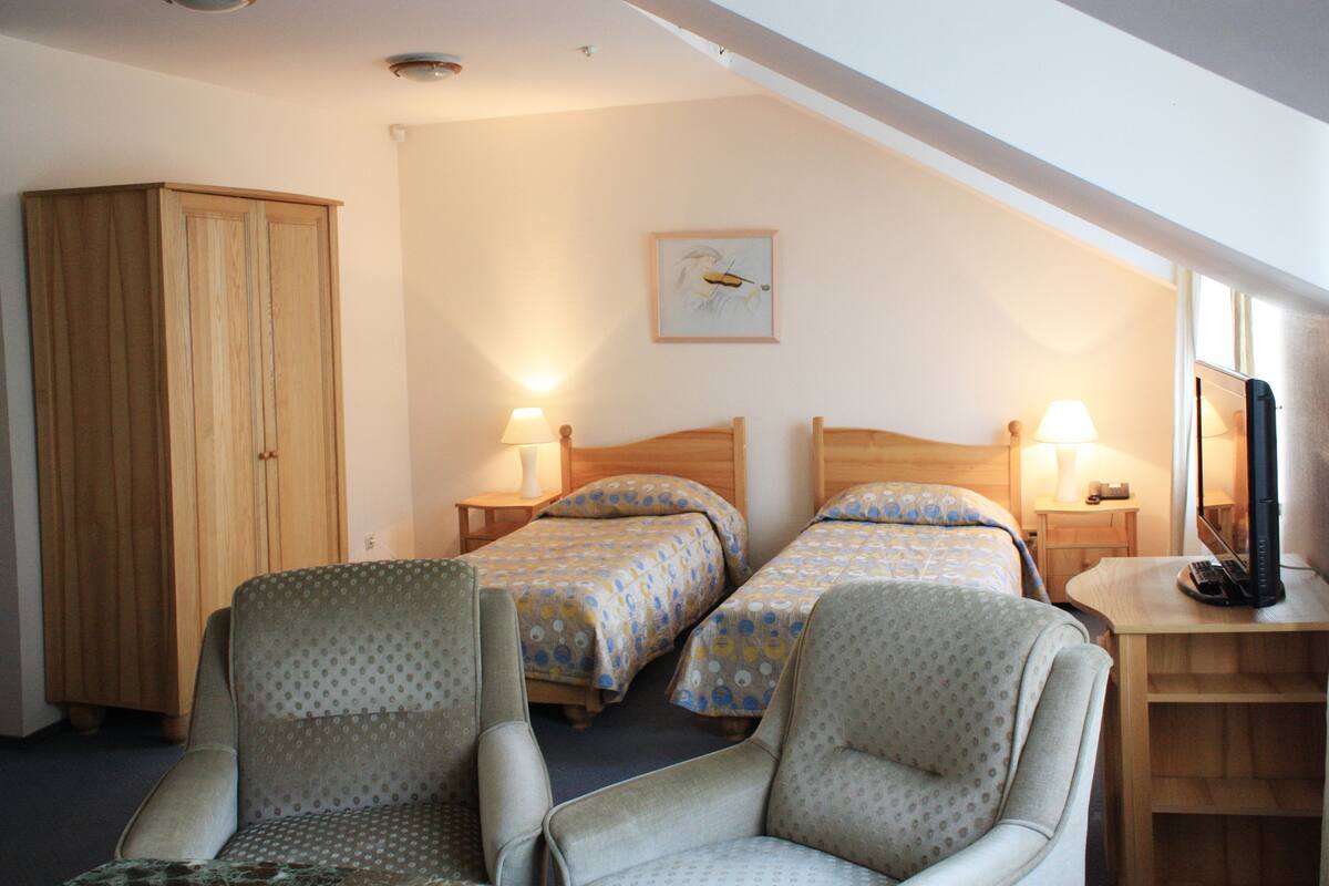 desk, soundproofing, iron/ironing board, free wifi