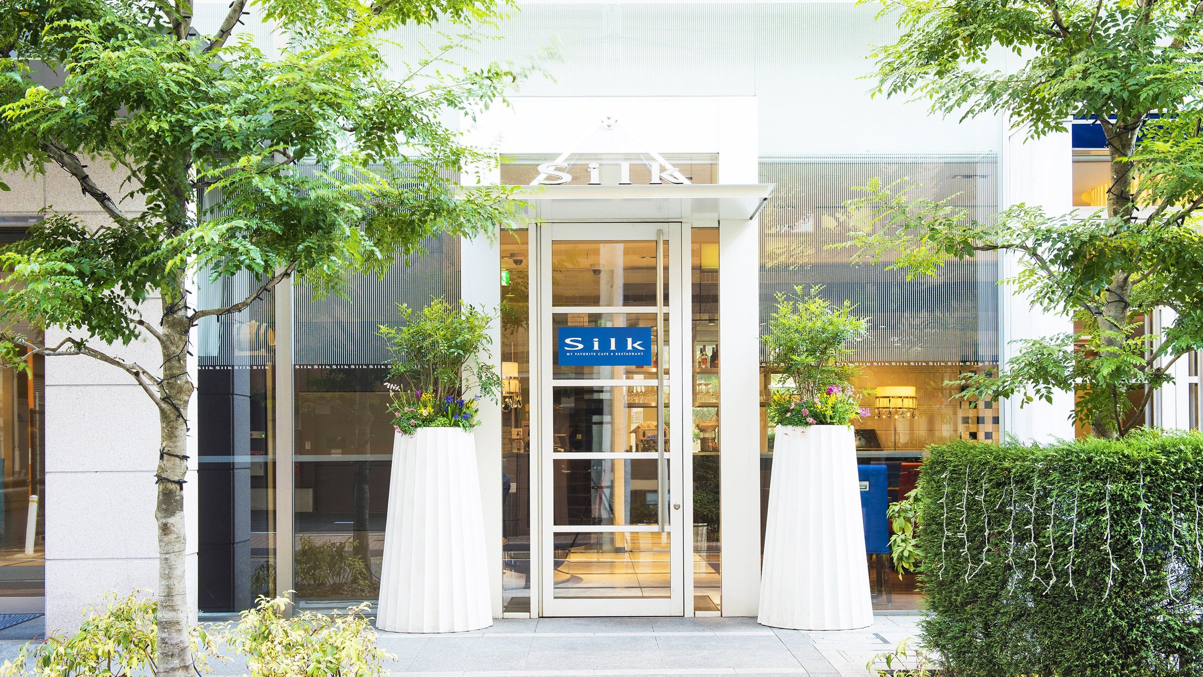 Se sirven desayunos, almuerzos, cenas y cocina europea moderna 