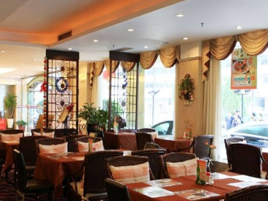 Café da manhã (CNY 15 por pessoa)