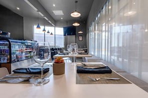 Restaurant - City Express Plus by Marriott Guadalajara Expo (Zapopan)