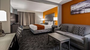 Premium-sengetøj, senge med topmadrasser, skrivebord