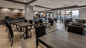 Desayuno buffet incluido todos los días