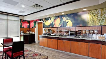 Desayuno buffet incluido todos los días