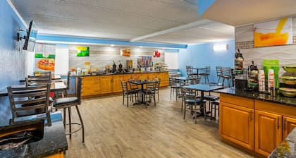 Quality Inn & Suites near Six Flags East