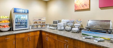 Free daily buffet breakfast