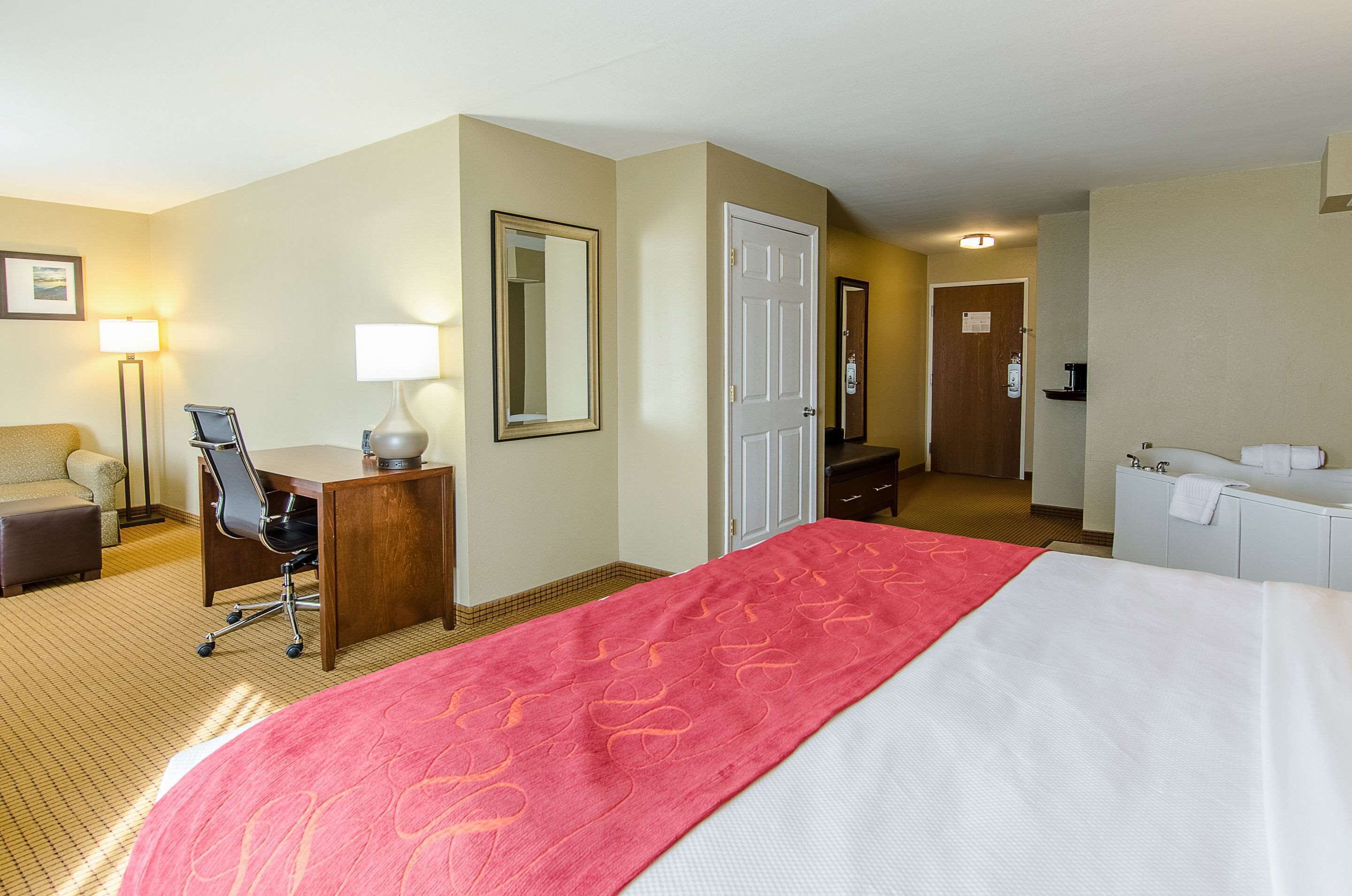 desk, blackout curtains, iron/ironing board, wifi