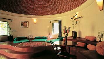 2 Bedroom Cottage Suite | Premium bedding, down duvets, memory-foam beds, minibar