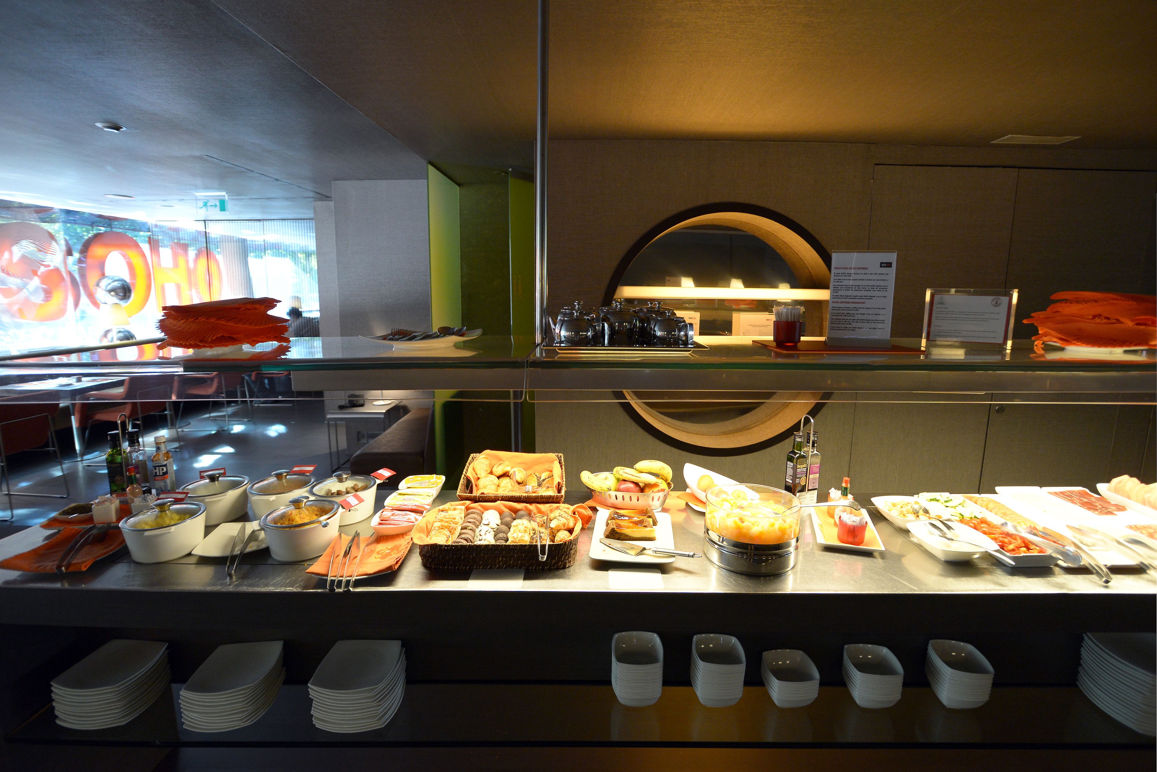 daily continental breakfast (eur 17 per person)