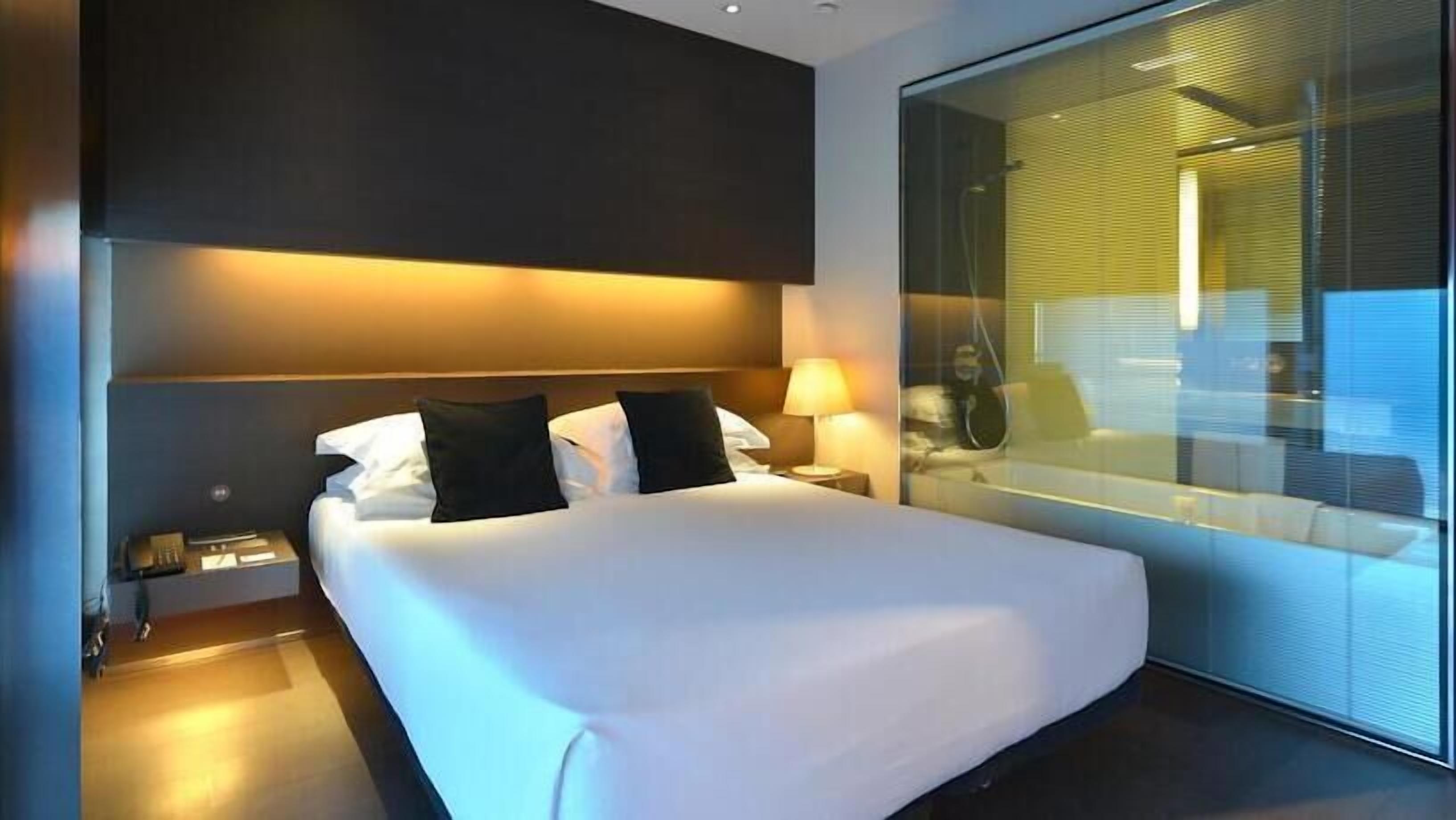 Minibar, in-room safe, desk, blackout drapes