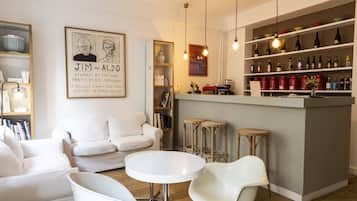 Bar (en el alojamiento)