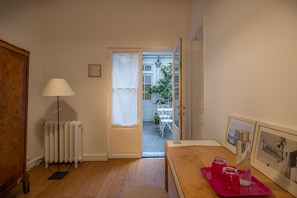 Habitación superior | Caja fuerte, escritorio, sistema de insonorización