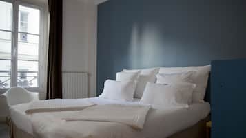 Superior Room | In-room safe, desk, soundproofing, iron/ironing board