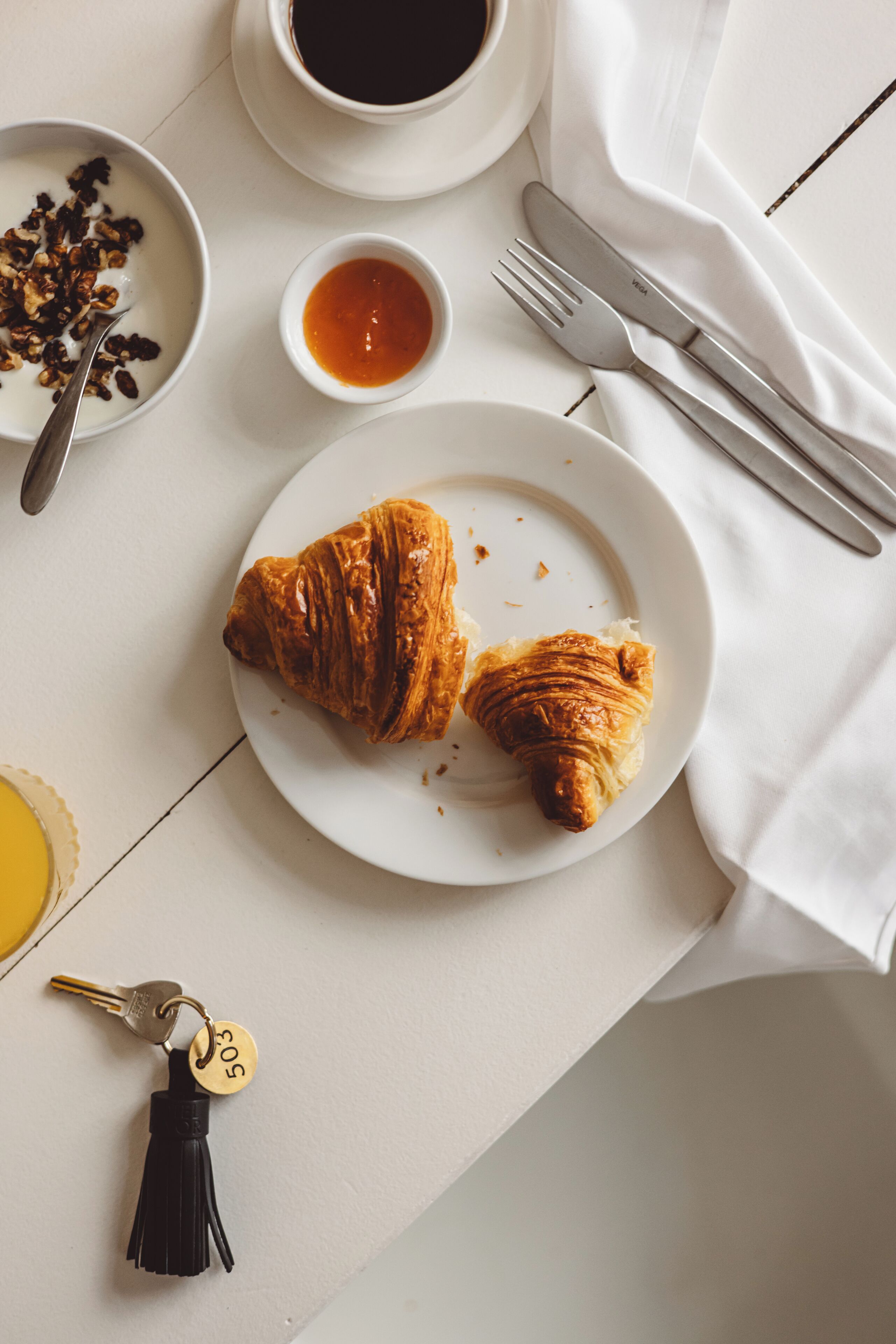 daily buffet breakfast (eur 16 per person)