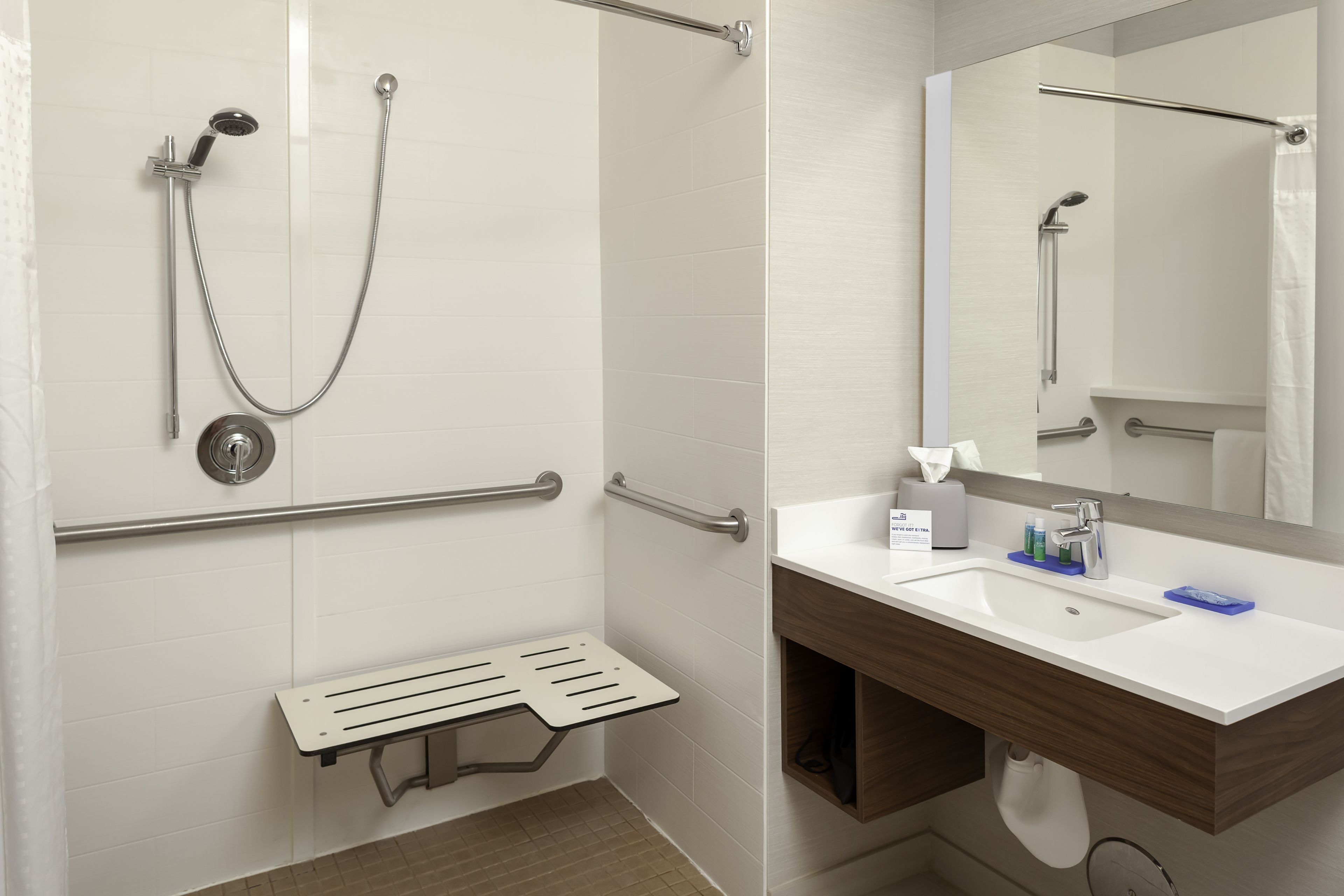 Shower kamar mandi