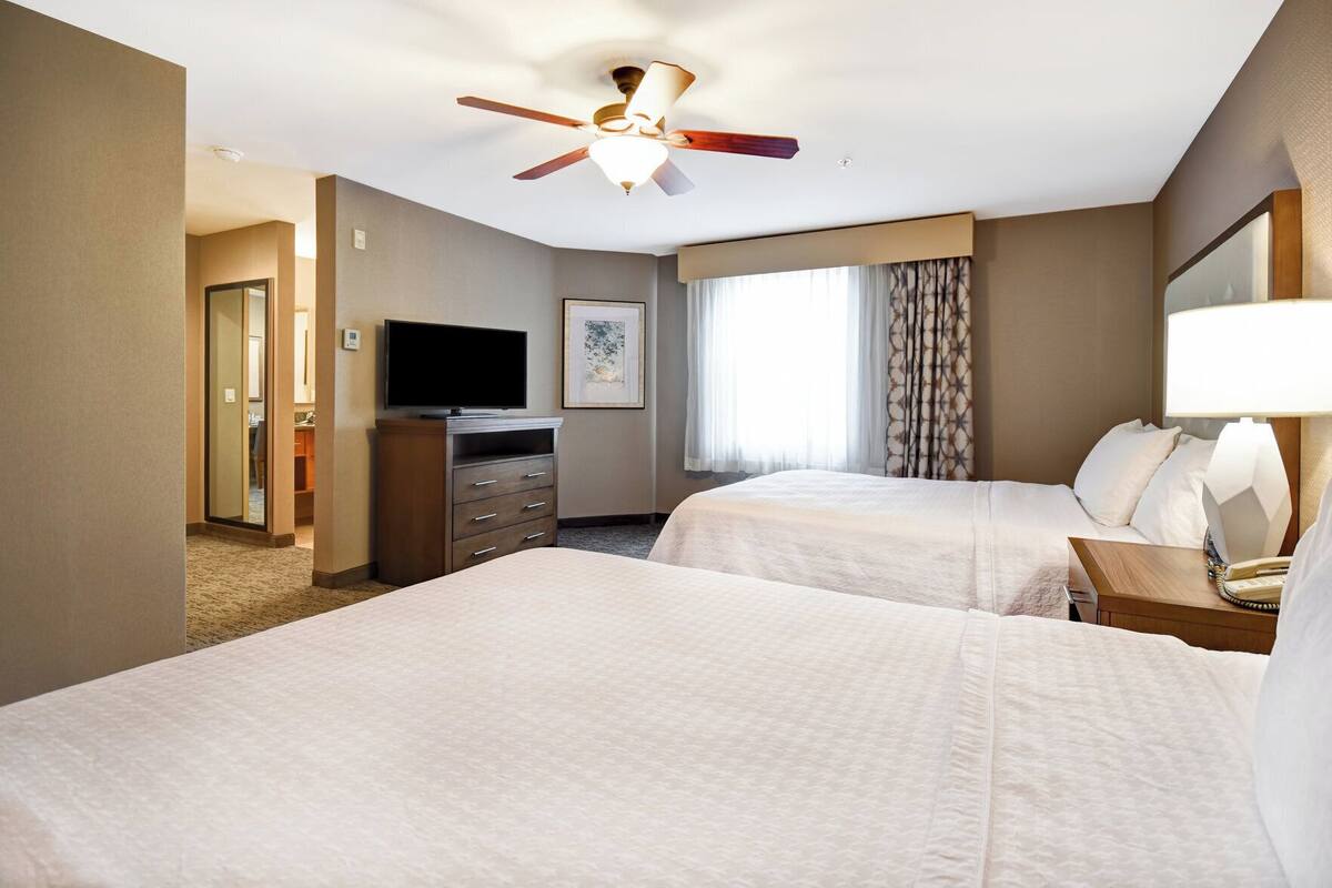 Down comforters, individually decorated, individually furnished, desk