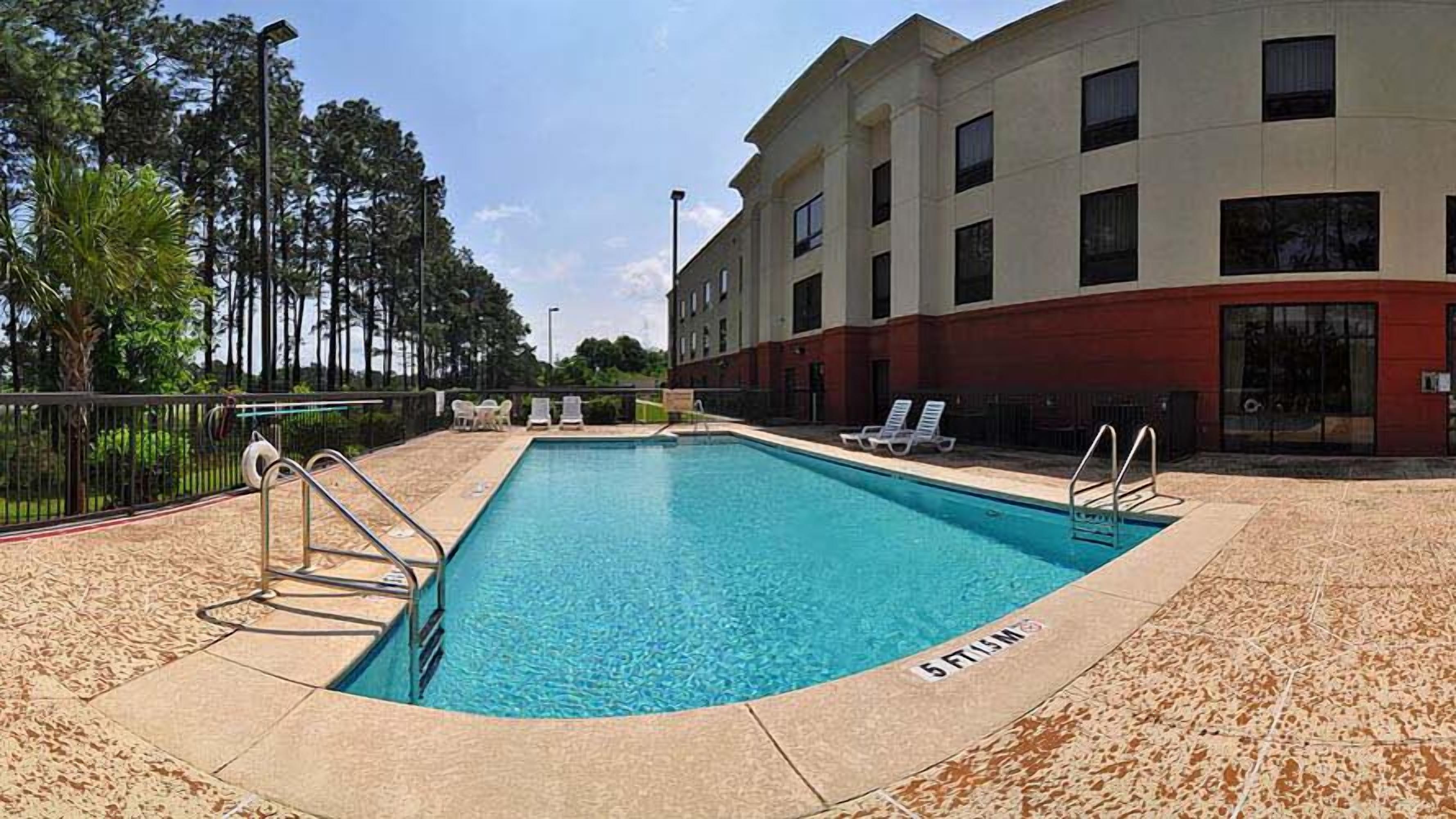 outdoor pool, pool loungers