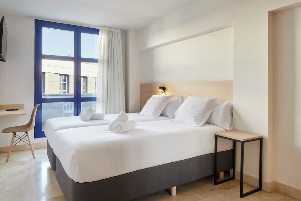 Iraipe Logroño Hotel