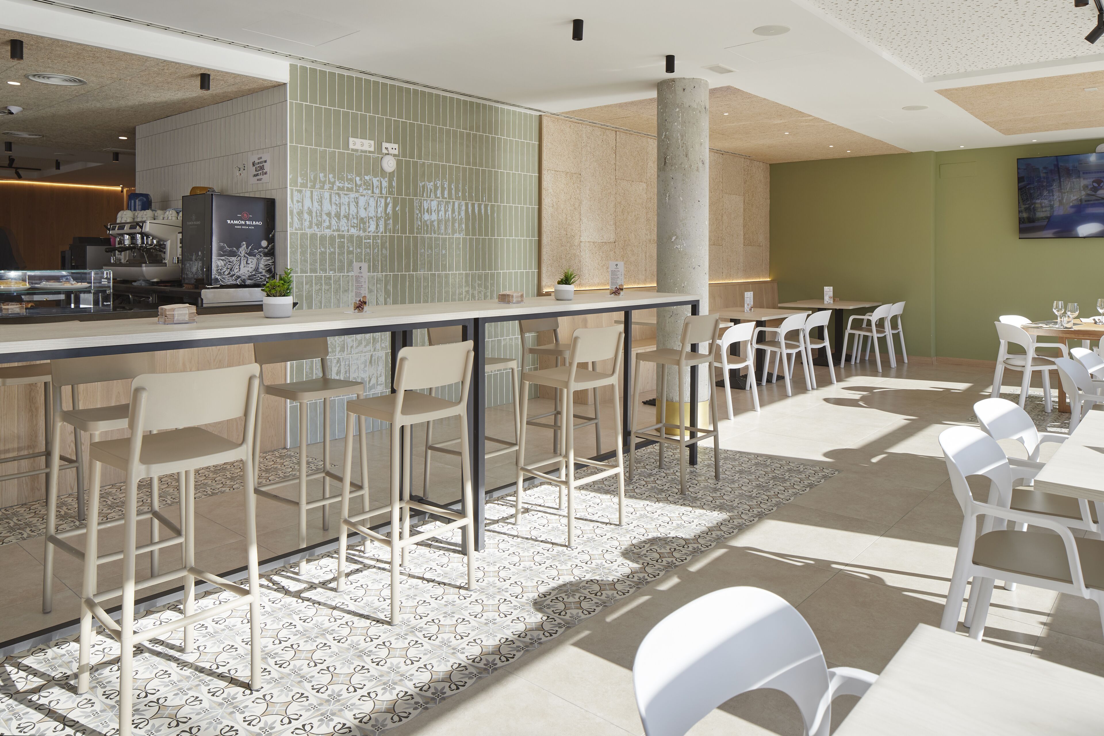 Photo - Iraipe Logroño Hotel