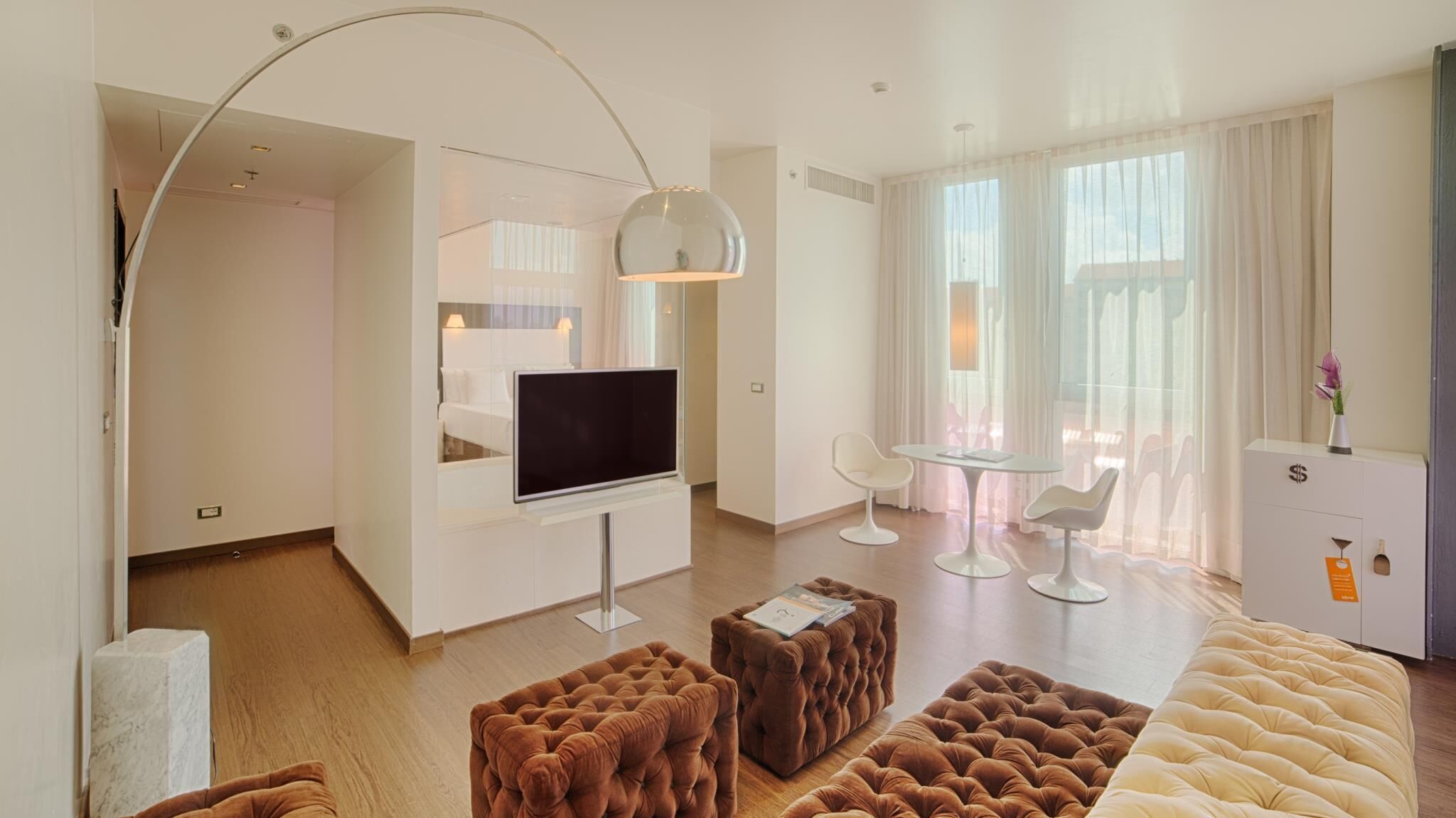 Coin séjour | Télévision à écran plat, films à la carte