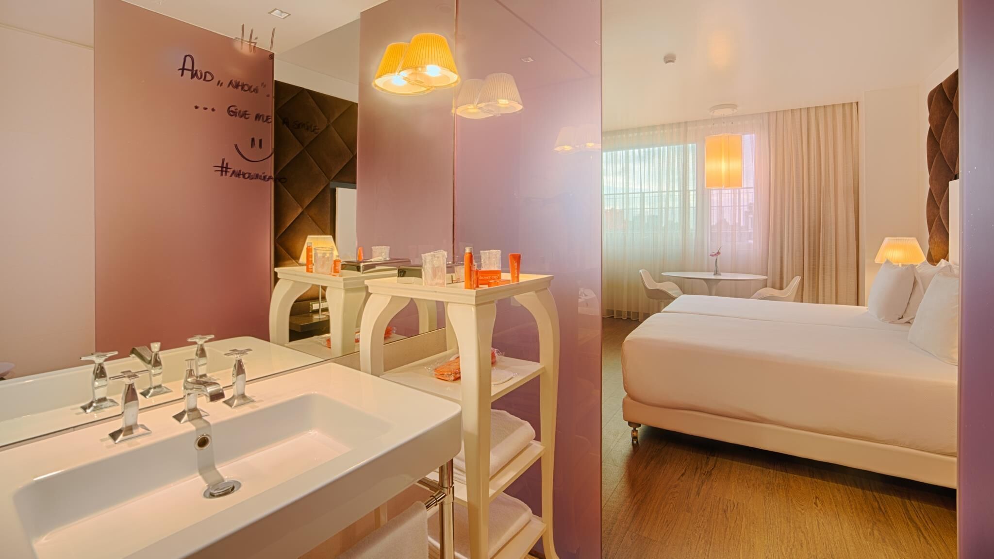 Couette en duvet d'oie, minibar, coffres-forts dans les chambres