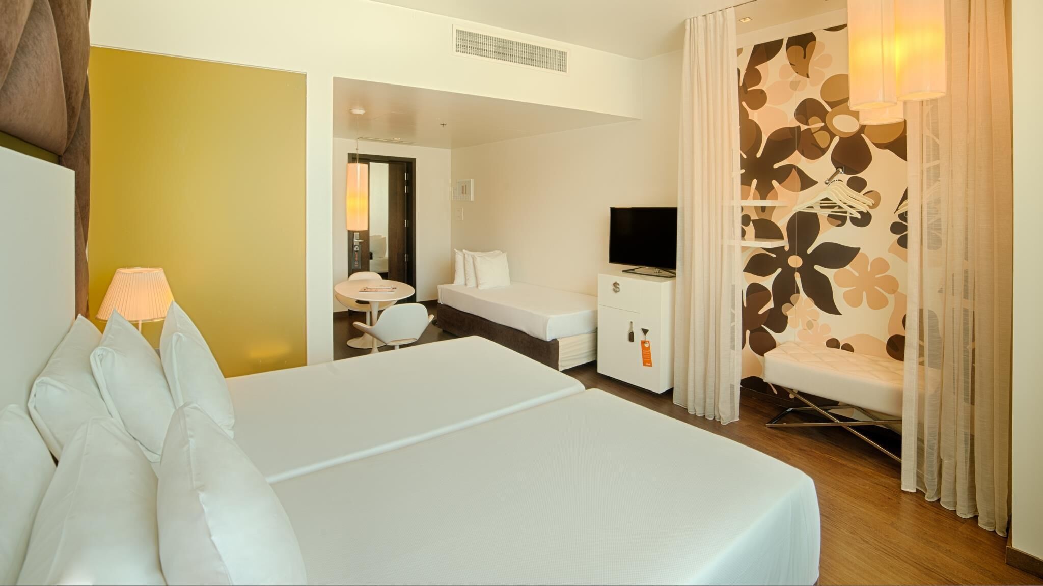 Couette en duvet d'oie, minibar, coffres-forts dans les chambres