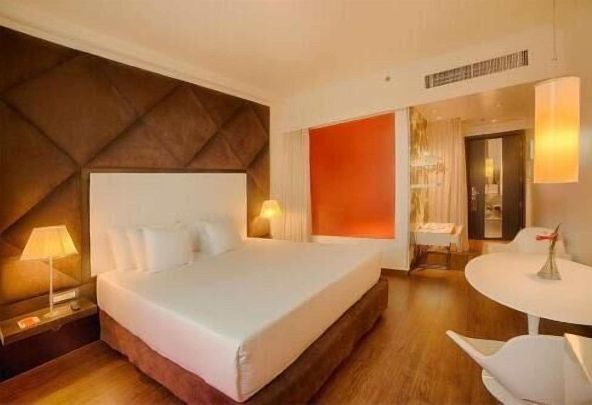 Couette en duvet d'oie, minibar, coffres-forts dans les chambres