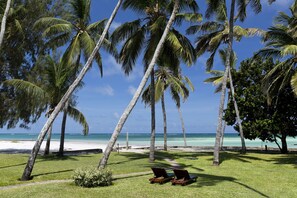 Property grounds - Neptune Paradise Beach Resort & Spa (Diani Beach)
