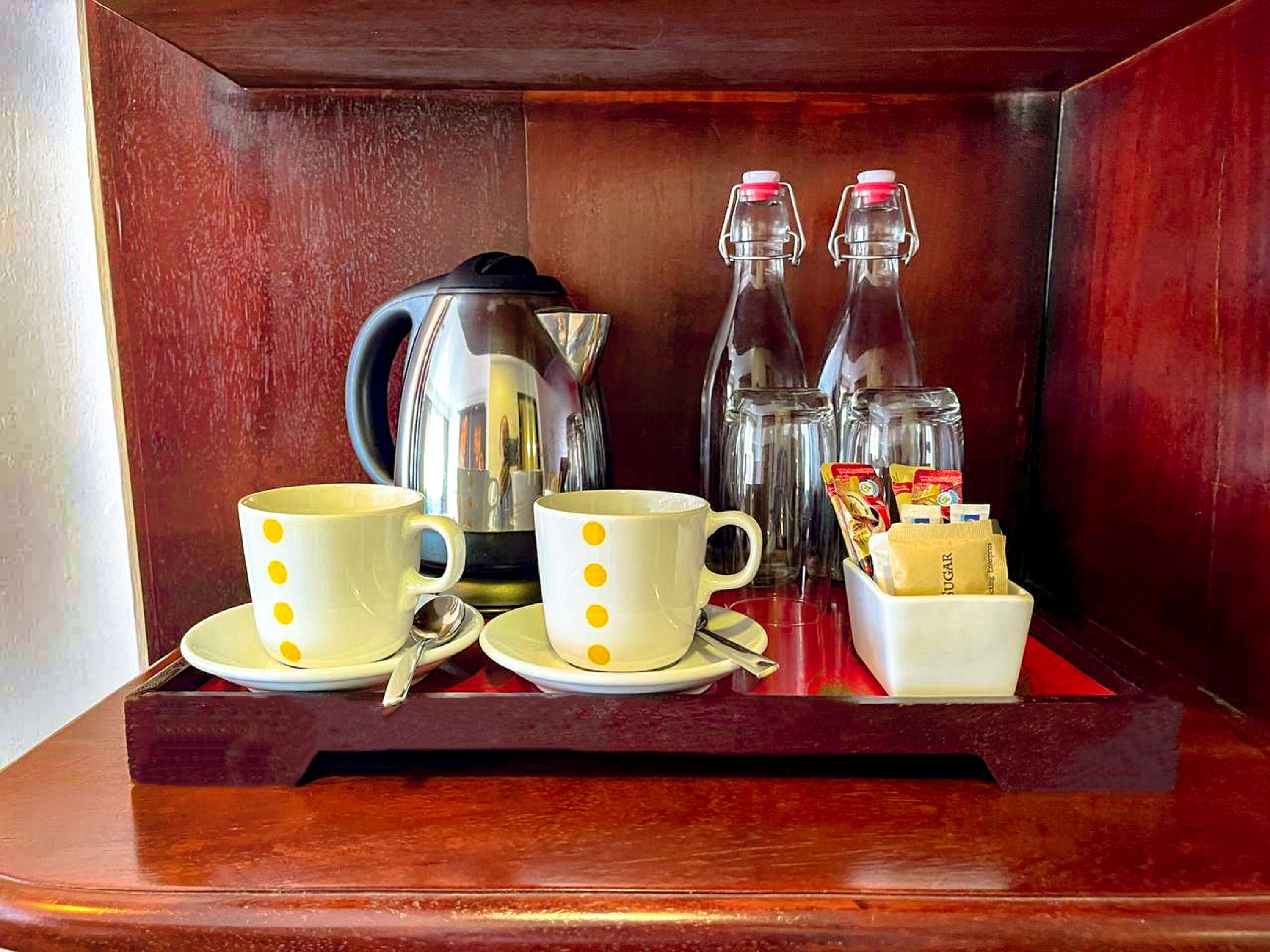 1 bedroom, hypo-allergenic bedding, minibar, in-room safe