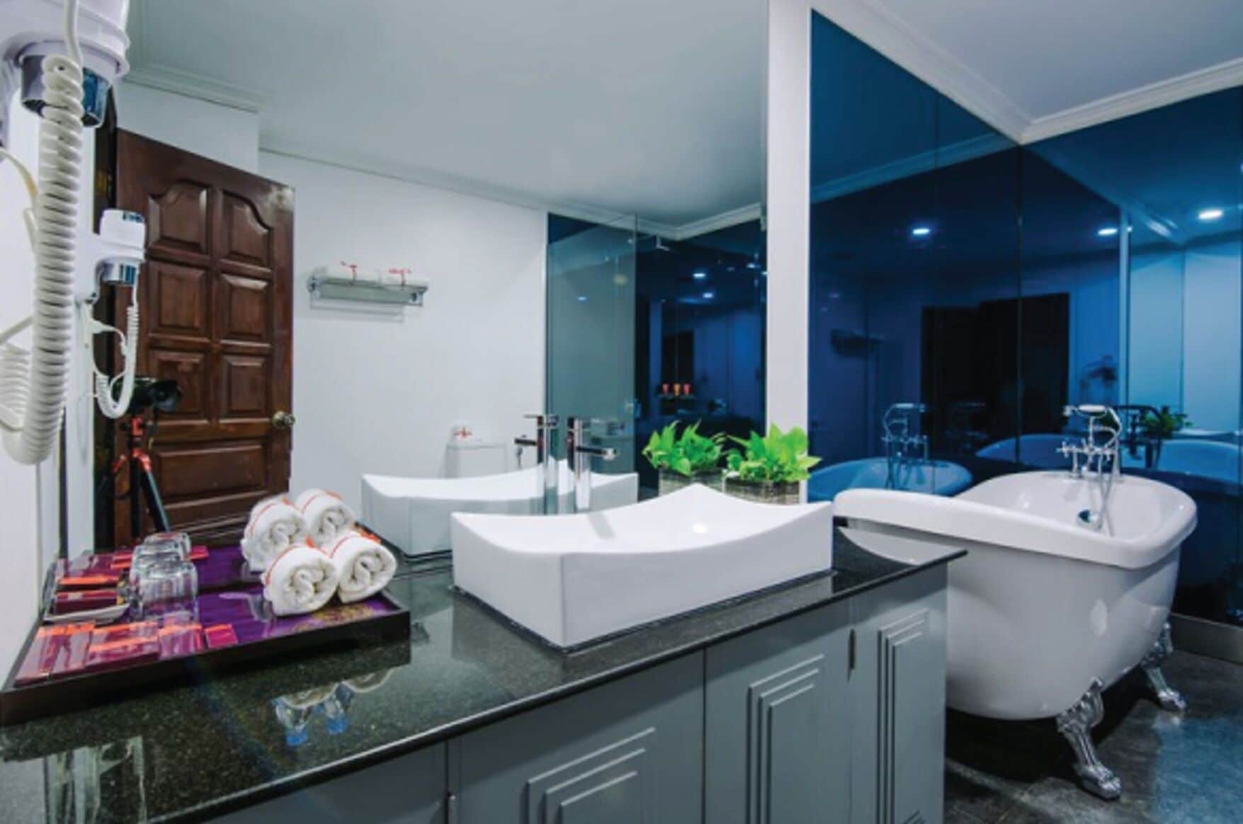 siem reap escape deal | bathroom | separate bathtub and shower, rainfall showerhead, designer toiletries