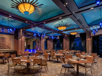 5 restaurants, breakfast, lunch, dinner served; Indian cuisine