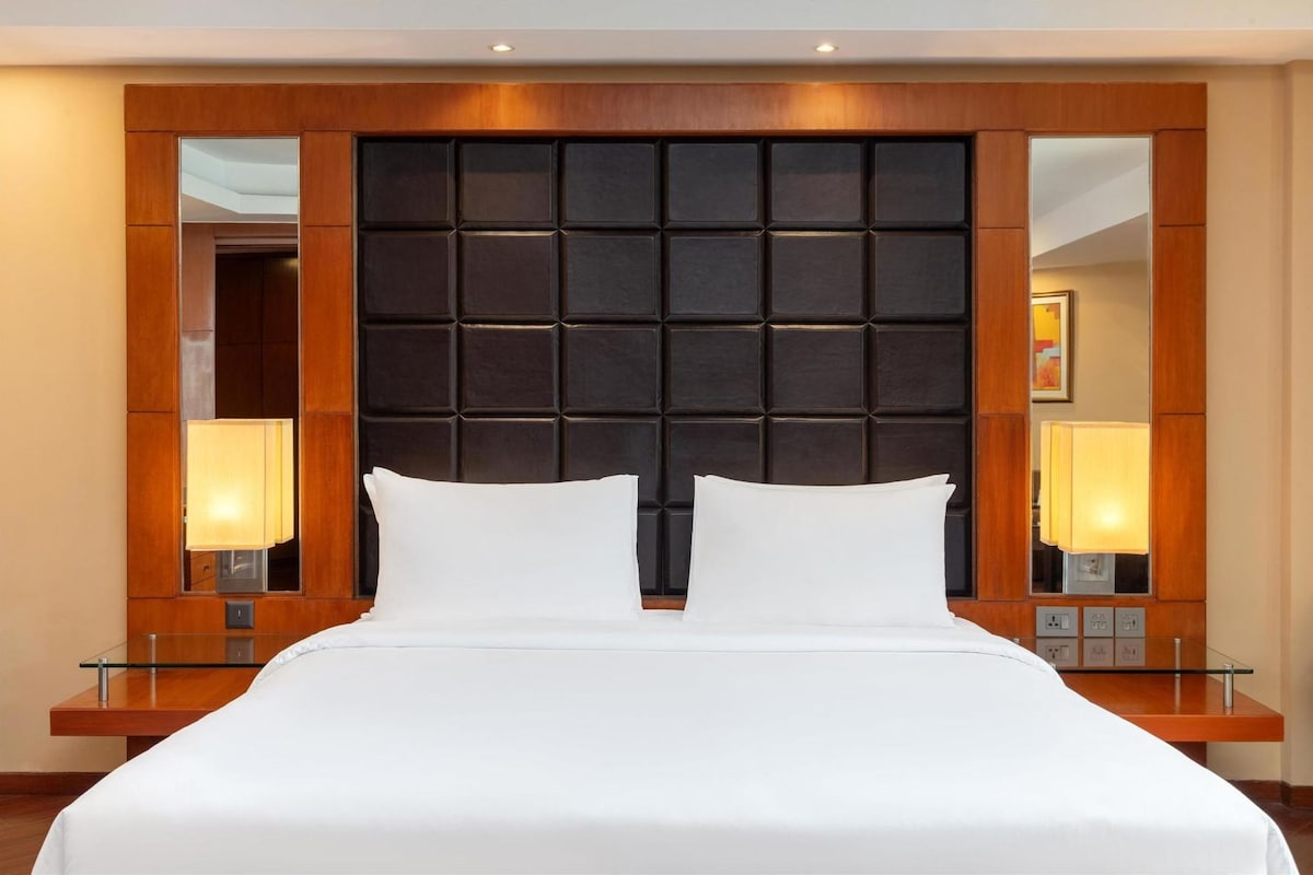 Hochwertige Bettwaren, Minibar, Zimmersafe, Schreibtisch