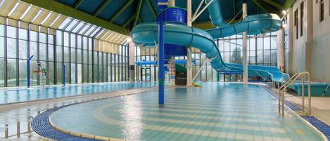 Indoor pool, lifeguards on site