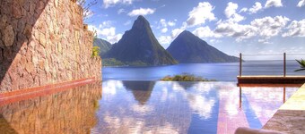 Jade Mountain Resort